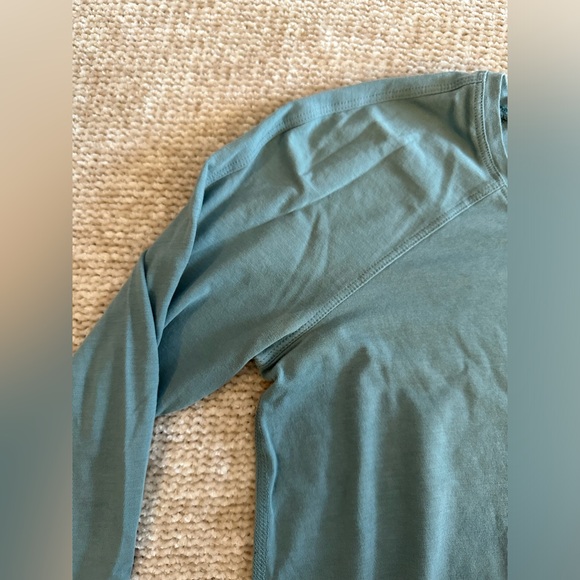 Lululemon Long Sleeve Shirt - Picture 7 of 7